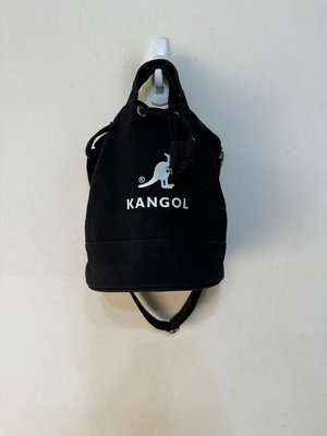 「 二手包 」 KANGOL 手提斜背水桶包（黑）252