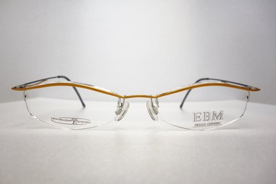 【中國眼鏡】EBM 德國製 無框 特殊 橘 黑 配色 不撞鏡 適合 小臉 好戴 有彈性 鏡框 鏡架