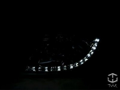 《※台灣之光※》全新 奧迪 AUDI TT 00 01 03 02 05年R8款式LED光條魚眼投射有馬達版晶鑽大燈組