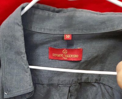 Giovanni Valention長袖襯衫秋天質料義大利50號鐵灰色不是全新的剛洗過