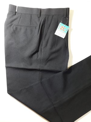 警衛制服 保全西裝褲，W35，L42 ，製作廠商不同，隨機出貨。工場、賣場員工團體制服、工作服。