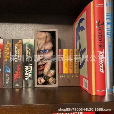 Peeping On The Bookshelf 亞馬遜新款書架上的怪物擺件樹脂雕塑小豬佩奇