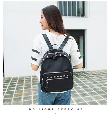 正韓新款 韓國經典鉚釘後背包 後背包 背包 書包 旅行包 媽媽包 鉚釘 手提包 龐克風 後背包