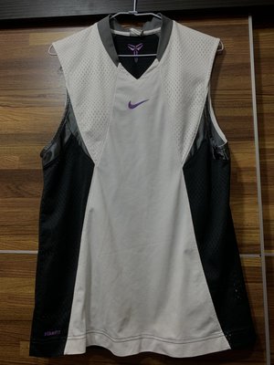 台北自售:Nike籃球/運動背心 非丹寧褲國製格紋Hermes CD LV DG元起標