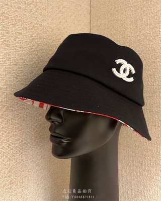 流當拍賣CHANEL 香奈兒 23S新款 珍珠刺繡雙C logo 漁夫帽 太陽帽 情侶帽 黑色雙面 帽子