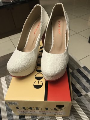 全家福鞋店 [台灣製] GOOD DAY 白色亮粉蕾絲 前高後高 細跟高跟鞋 婚鞋(23.5公分(923101