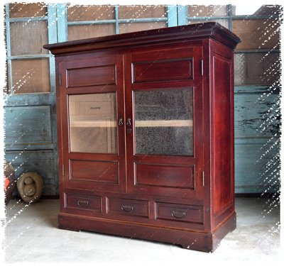 ^_^ 多 桑 台 灣 老 物 私 藏 ----- 溫潤乾漆的台灣老檜木漢體書櫃