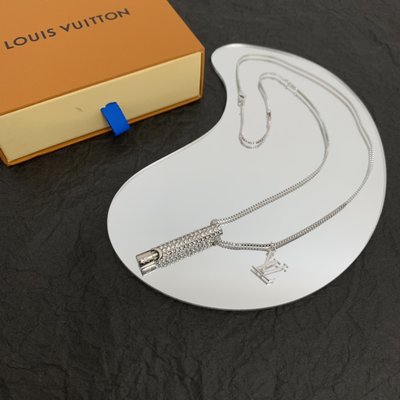 【Lou!s Vuitton路易威登】 PENDANT CHAIN LV WHISTLE 項鏈