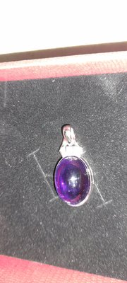 天然皇家紫水晶色濃、結晶漂亮切功圓美:17.7克拉'長2公分寬1.5公分.厚1.1公分戒蛋面形比金圓占比利時0.15ct