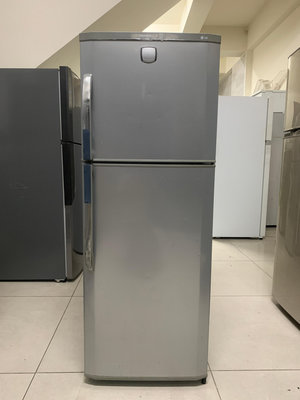 [中古] LG 198Ｌ雙門冰箱 中雙門冰箱 修冰箱 修理冰箱 維修冰箱 充冷煤 台中大里二手冰箱 台中大里中古冰箱