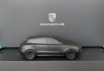 保時捷Porsche Macan turbo 限量模型車紙鎮（玩家必備收藏款）（1:43）