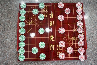 [S.D.小晶洞專賣店]中國超大象棋 A貨緬甸玉 大實木棋盤 可下棋