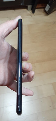 三星 Samsung Galaxy A70 3200萬畫素 八核心 6G/128G 6.7吋 功能觸控都正常使用 附二手玻璃貼