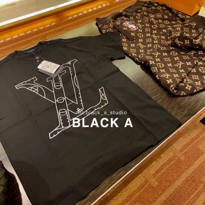 【BLACK A】精品LV x NBA 聯名款短袖T恤 黑色 男女同款
