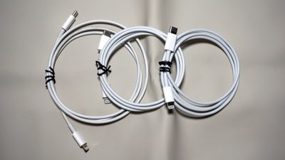 Apple USB-C 對 Lightning 連接線 及 Lightning 對 USB 連接線