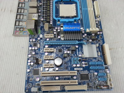 【 創憶電腦 】技嘉 GA-MA770T-UD3P DDR3 AM3 腳位 主機板 附檔板 直購價 400元