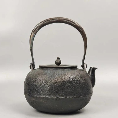 天清造鑄銅壺，日本老銅壺。