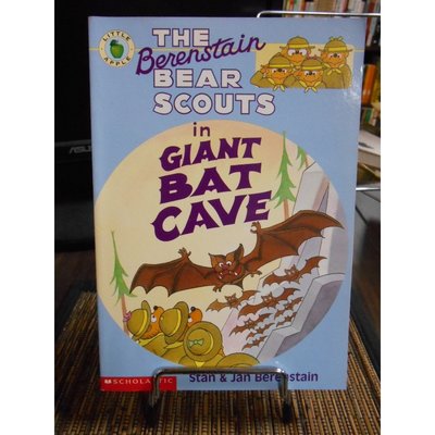 天母二手書店**The Berenstain Bear Scouts in Giant Bat Cave[英文童書]