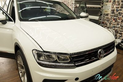 Dr. Color 玩色專業汽車包膜 Volkswagen Tiguan 細紋自體修復透明犀牛皮_引擎蓋/前保桿/門碗