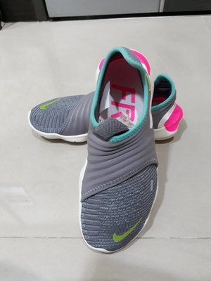Nike耐吉輕量慢跑鞋全新品))