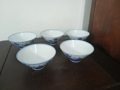 (日本生活用品)彌生窯青花彩繪梅花圖瓷碗一組(A1541)