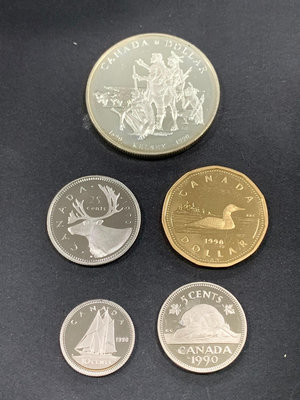 【二手】 少見，精致1990年加拿大套幣，其中紀念銀幣 35mm476 紀念幣 硬幣 錢幣【經典錢幣】