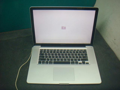 紅螞蟻跳蚤屋 -- (G103) Apple MacBook Pro A1286 筆電 2011 有問題/拆件機 請看說明【一元起標】