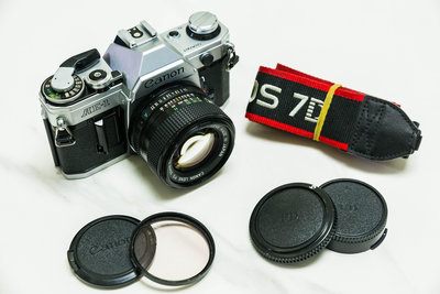二手新中古:經典CANON AE-1+NFD 50mm F1.4 輕巧文青相機135底片機9成新