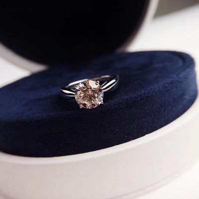 Tiffany&amp;CO.蒂芙尼 S925純銀戒指 水晶戒指 飾品 首飾 附盒提袋 經典款式 四爪大鑽-雙喜生活館