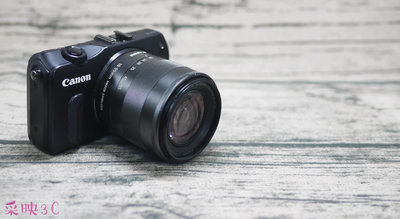 Canon EOS M + EF-M 18-55mm 黑色 標準變焦鏡組