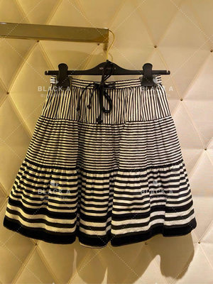 【BLACK A】LV 23春季新款航海風 黑白條紋高腰A字型半身裙 價格私訊
