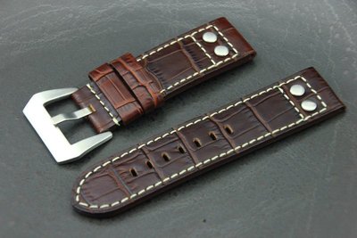 鉚釘22mm鱷魚皮紋路,直身咖啡色Hamilton Steinhart - Nav 的新衣飛行軍錶風格
