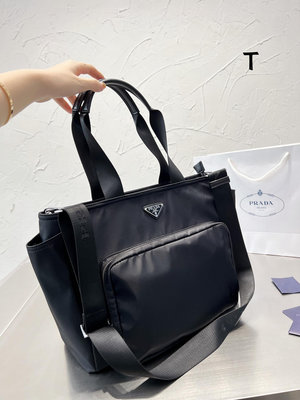 外貿Prada最新22Tote 購物袋 手提包後背包單肩包 同步 潮流時尚 『魅足時尚』