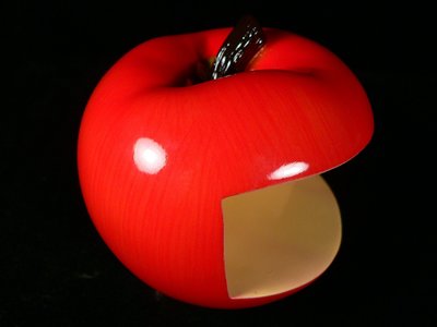 乖乖@賣場~擺飾~仿真蘋果造型手機座 手機架 模型 名片座 (蘋果/橫式)