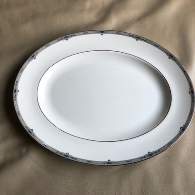 [熊熊之家3]保證全新正品 Wedgwood 大型 橢圓形 盤子 餐盤
