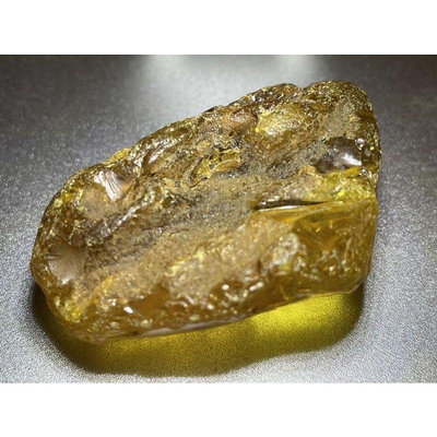 天然波羅的海帶皮琥珀 金珀原石 原礦 27.95克