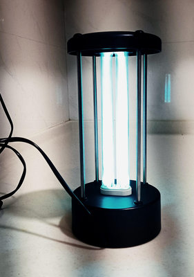 【繽紛小棧】雙燈管紫外線殺菌機 臭氧 消毒燈 殺菌燈