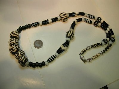 圓如玉文物------台灣原住民老琉璃珠項鍊