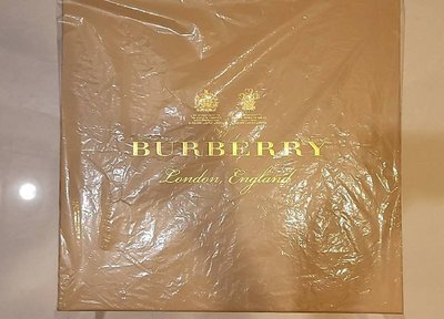 Burberry 原廠金色戰馬禮盒（ 裝手提公事包 ）