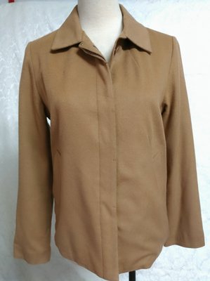日本製~專櫃品牌LAPIS BEAMS 70%羊毛 25%  cashmere 喀什米爾   駝色 超輕柔外套 短大衣
