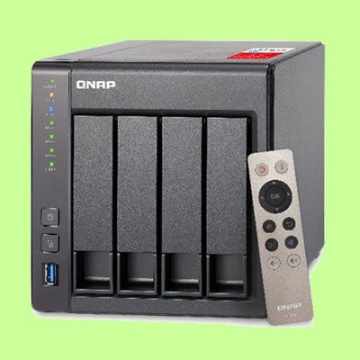 5Cgo【權宇】QNAP TS-451+ 8G 網路儲存設備 可加 UX-800P 擴充至14碟72TB 含稅會員扣5%