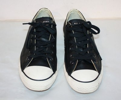 海洋工坊二手名牌旗艦店~Converse 黑色皮革帆布鞋(Size:8.5)