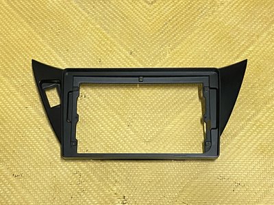 三菱 Global Lancer 黑色2001~2007年 9吋安卓面板框 套框