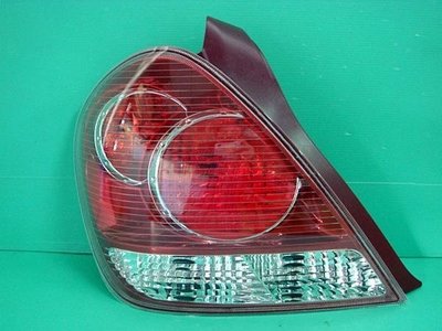 》傑暘國際車身部品《 全新高品質SENTRA M1.紅白晶鑽鍍鉻尾燈一顆1300元