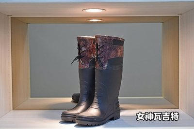 免運 DI JAN SWIGA設計師ｘ聯名款 (精品雨靴)系列 - 戶外登山雨鞋－女神瓦吉特