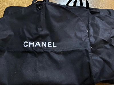 Chanel 衣服防塵袋，上衣外套都可以，