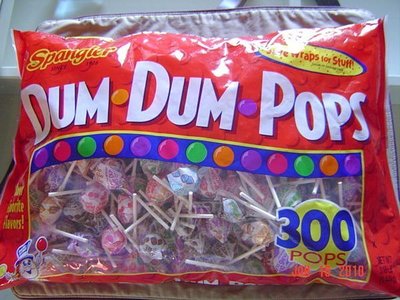 COSTCO 好市多 美國進口 DUM DUM POPS 棒棒糖300支[ 12種口味 ] 特價:460元 現貨30包