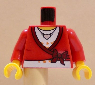 【LEGO樂高】城市系列::人偶上半身女生衣服 紅色蝴蝶結洋裝上衣 愛心項鍊 (雙面印刷)