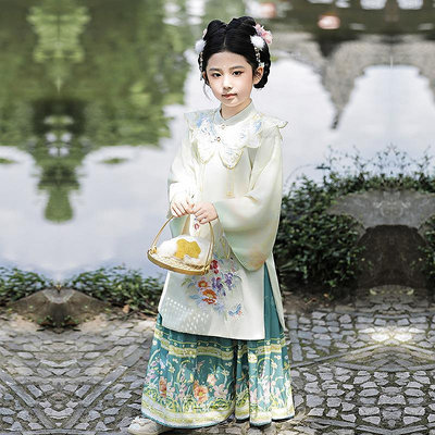 漢服女童春秋新款古風超仙兒童古裝中國風明製襖裙連衣裙