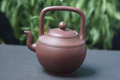 【敦敦壺】-【乾隆御製】提樑壺~460cc紫砂茶壺(T874)